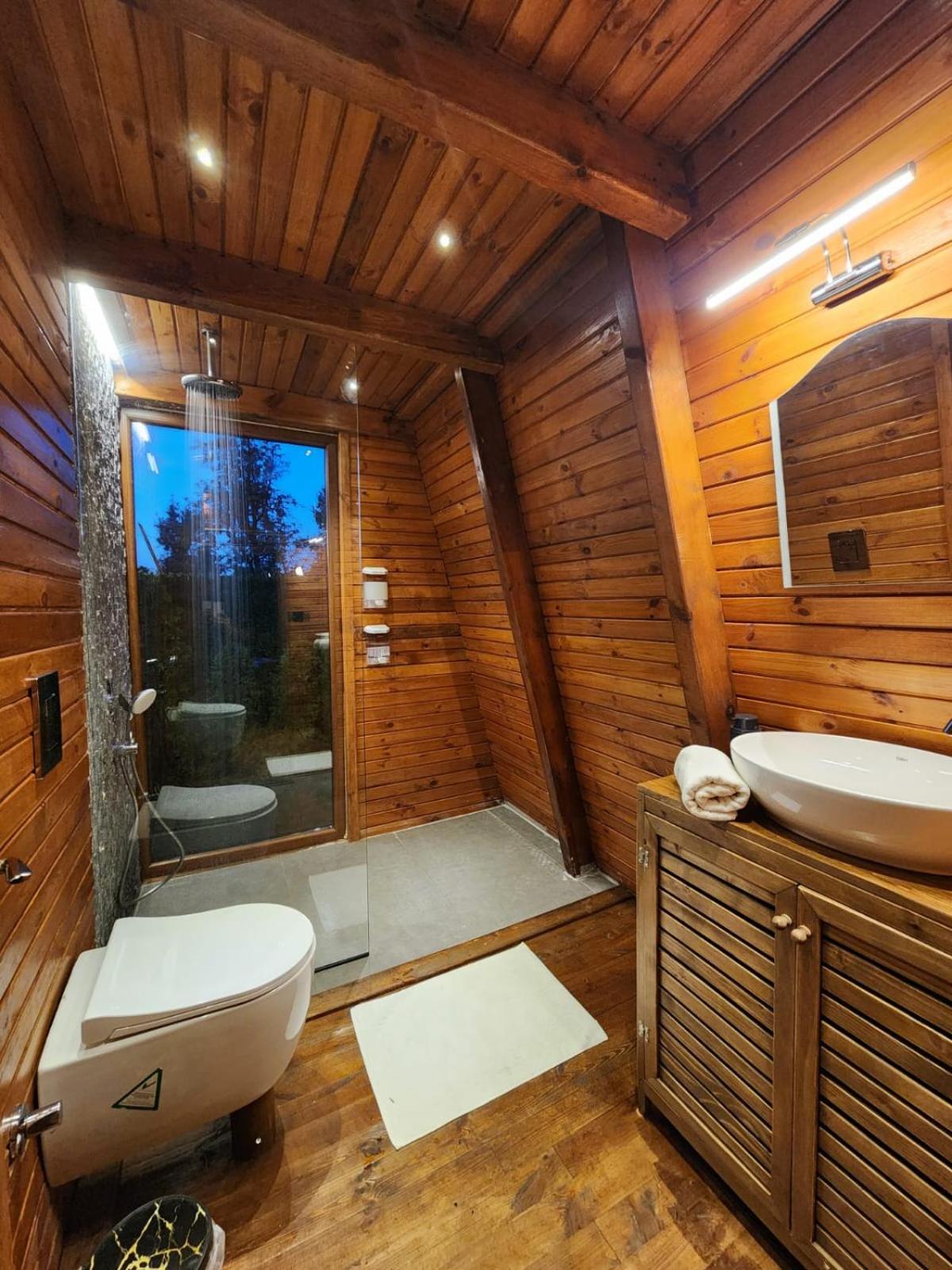 Doa & Tiny House בקתה