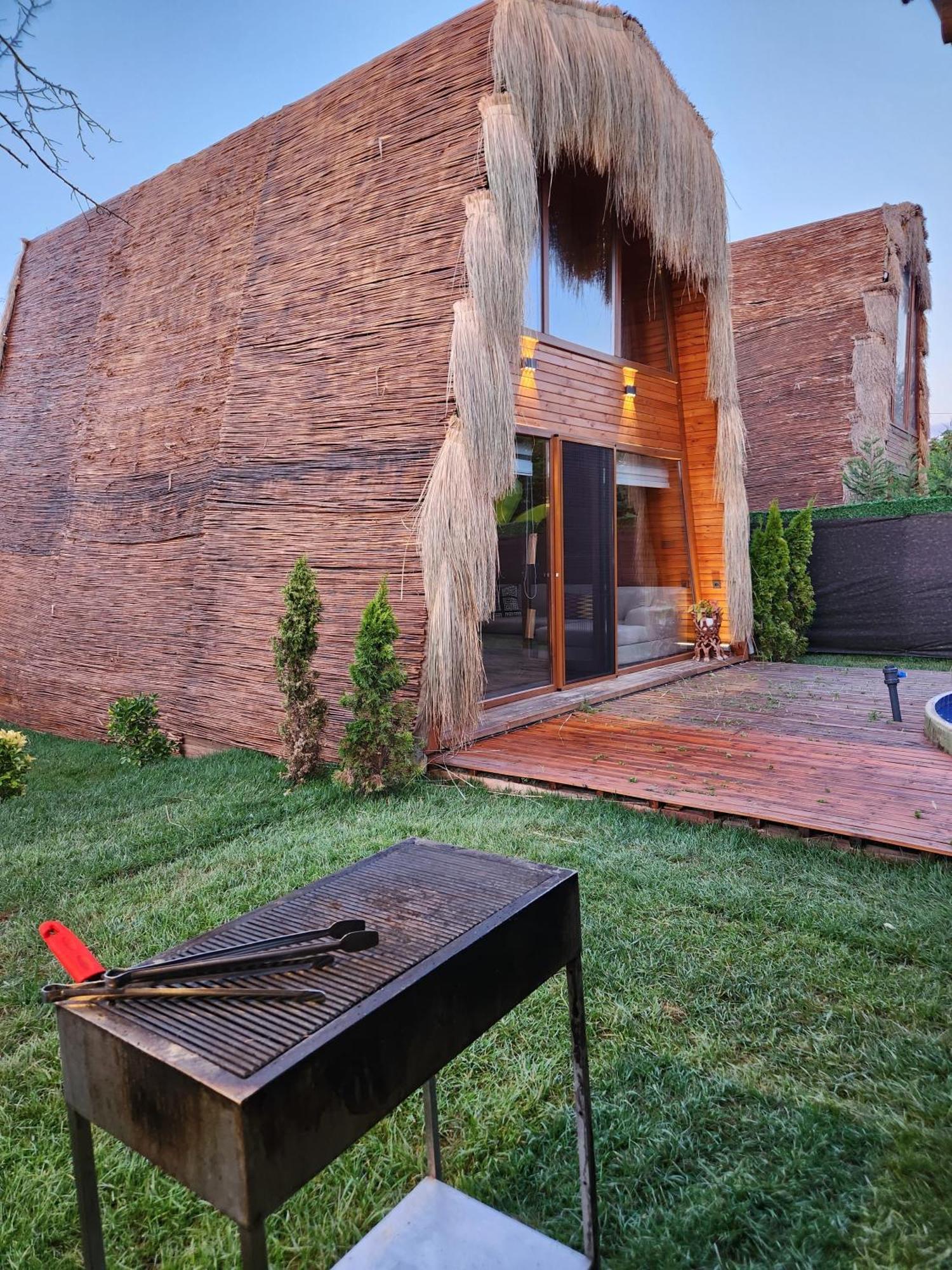 Doa & Tiny House